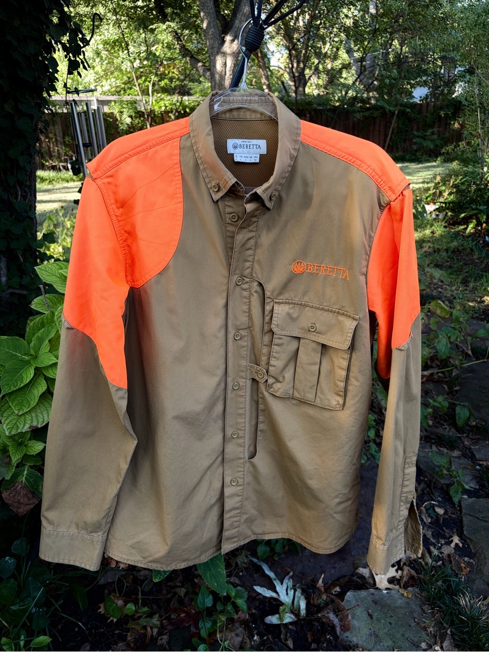 Beretta Men's Hunting/Shooting Field shirt jacket in Khaki with Orange Accents.